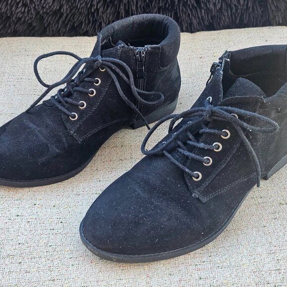 Torrid Women Boot Black Suede Upper Shoes High Top Lace Up Bootie Size 10 - Picture 5 of 11